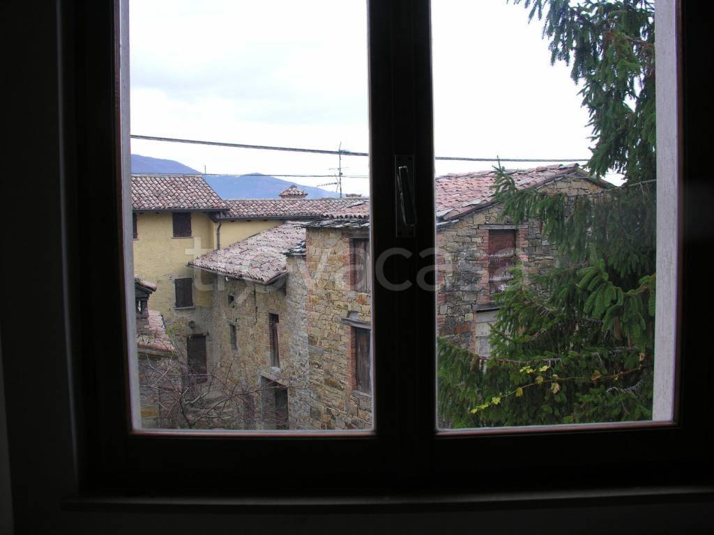 casa indipendente in vendita a Vernasca