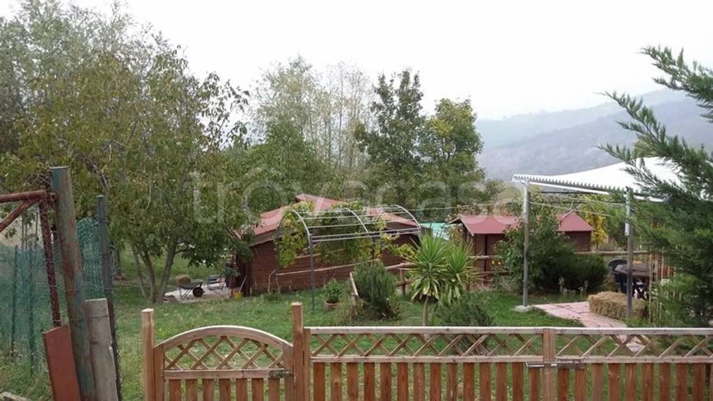 casa indipendente in vendita a Vernasca
