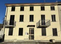 casa indipendente in vendita a Vernasca
