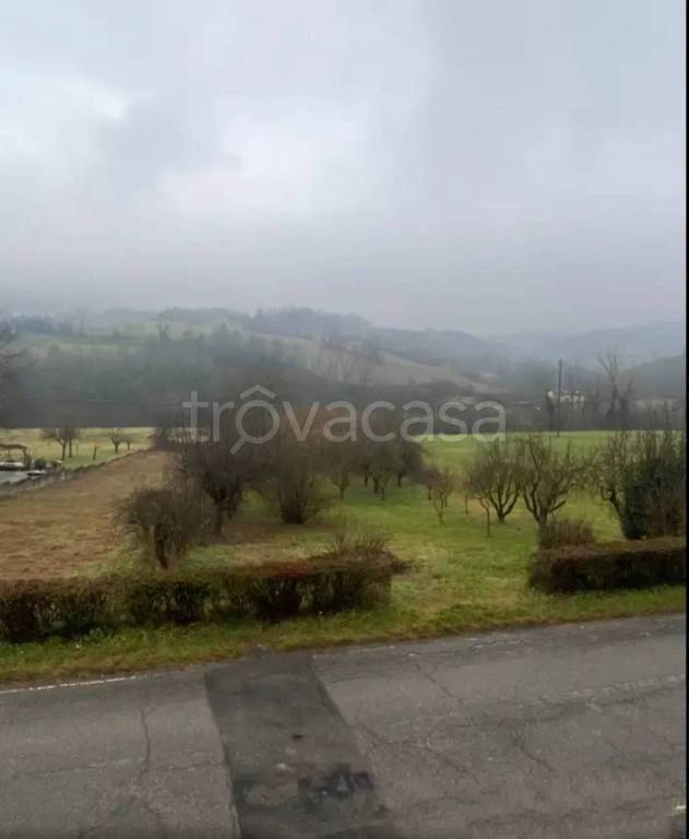 casa indipendente in vendita a Vernasca