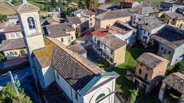 casa indipendente in vendita a Vernasca