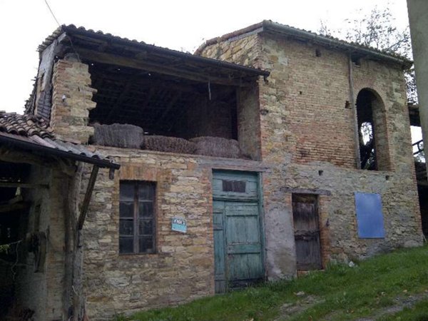 pentavano in vendita a Vernasca