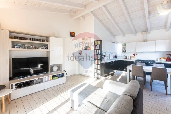 casa indipendente in vendita a Vernasca