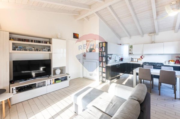 casa indipendente in vendita a Vernasca