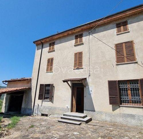 casa indipendente in vendita a Vernasca in zona Castelletto
