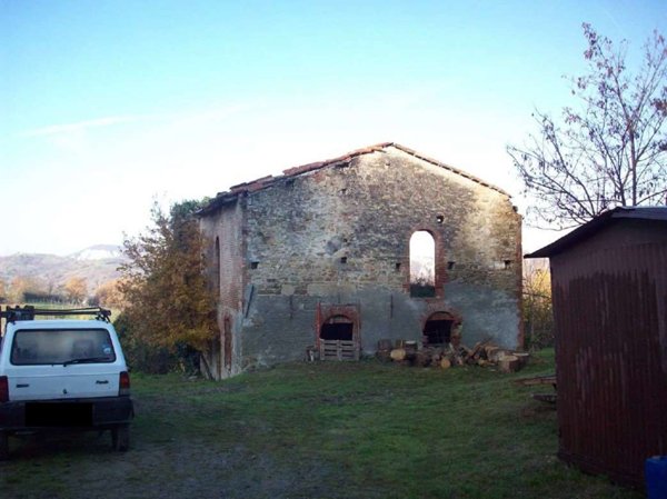 casa indipendente in vendita a Vernasca