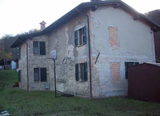 casa indipendente in vendita a Vernasca