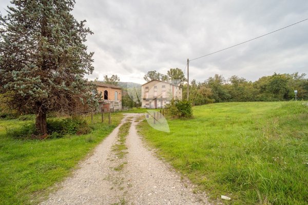 casa indipendente in vendita a Vernasca