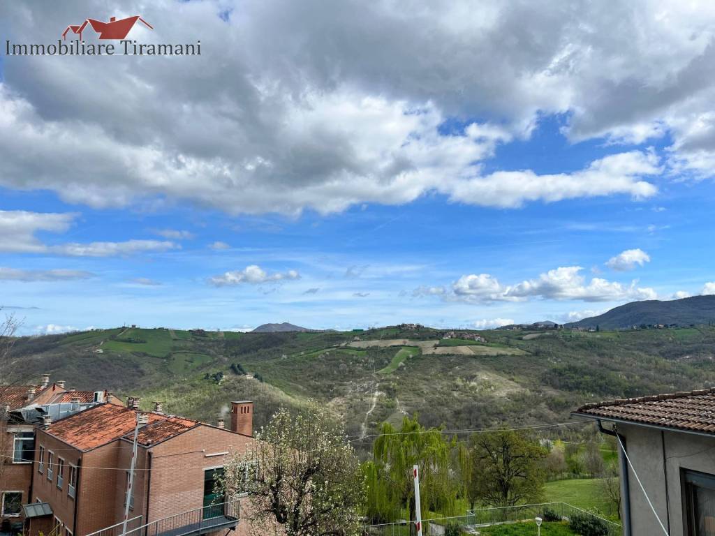 casa semindipendente in vendita a Vernasca