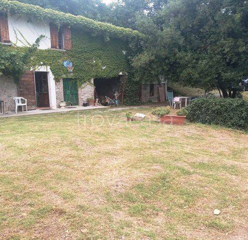 casa indipendente in vendita a Vernasca