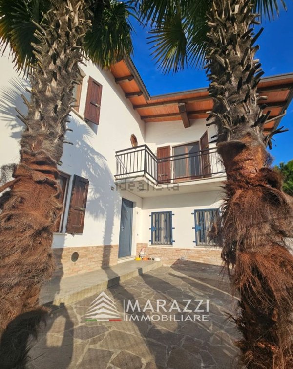 casa indipendente in vendita a Vernasca