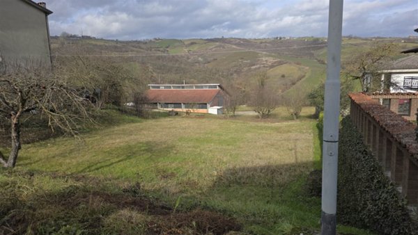 terreno agricolo in vendita a Vernasca in zona Vigoleno