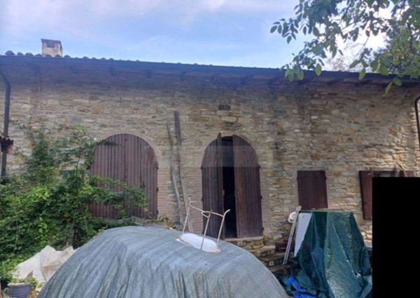 casa indipendente in vendita a Vernasca