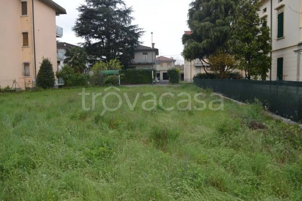 terreno edificabile in vendita a Vigolzone
