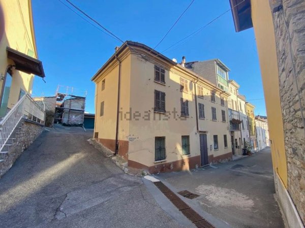 casa indipendente in vendita a Vigolzone in zona Carmiano