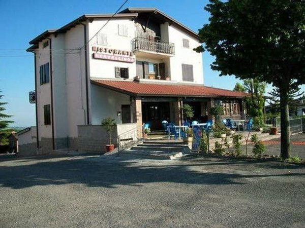negozio in vendita a Vigolzone in zona Veano
