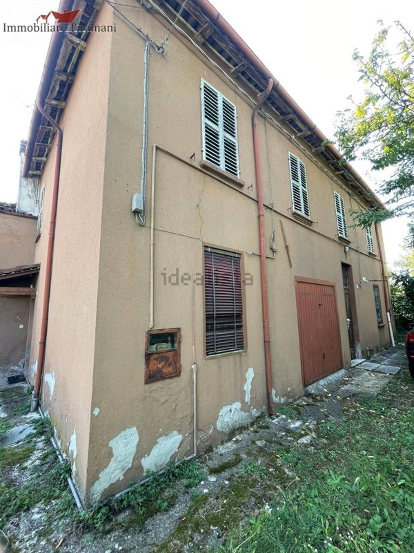 casa semindipendente in vendita a Vigolzone in zona Villò