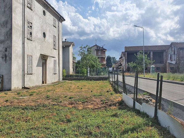 casa indipendente in vendita a Vigolzone in zona Villò