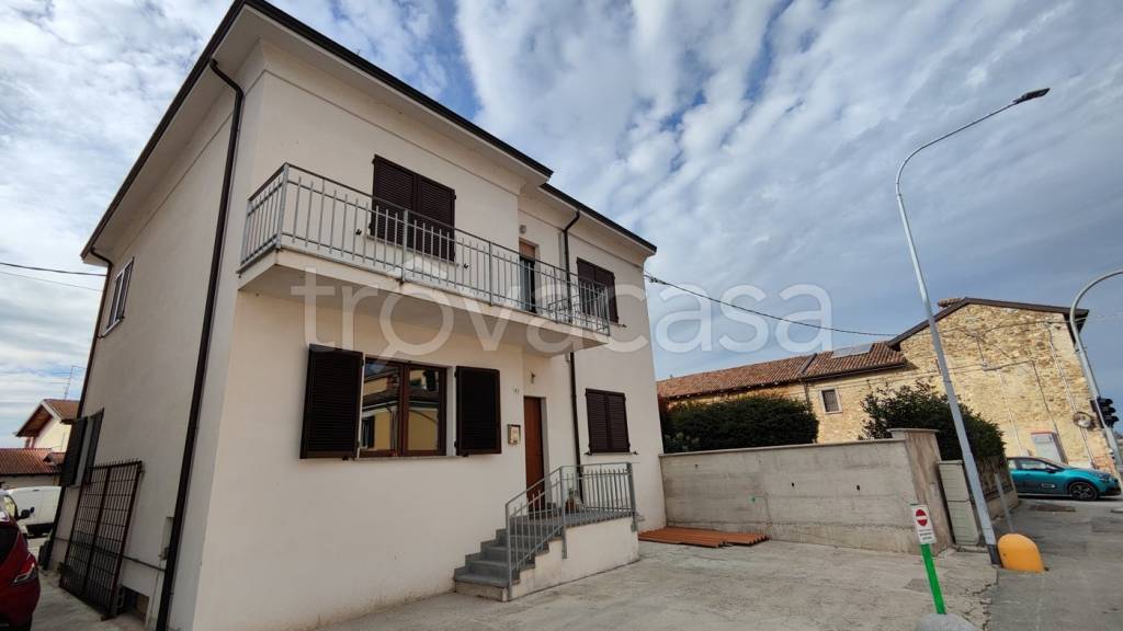 casa indipendente in vendita a Vigolzone in zona Villò