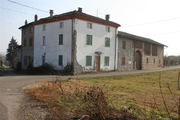 casa indipendente in vendita a Vigolzone in zona Grazzano Visconti