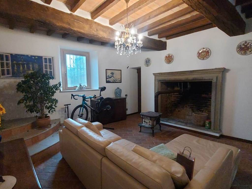 casa indipendente in vendita a Vigolzone in zona Villò