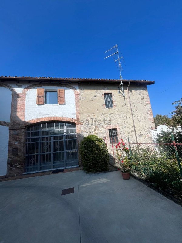 appartamento in vendita a Vigolzone in zona Villò