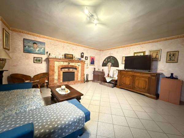 appartamento in vendita a Vigolzone in zona Villò