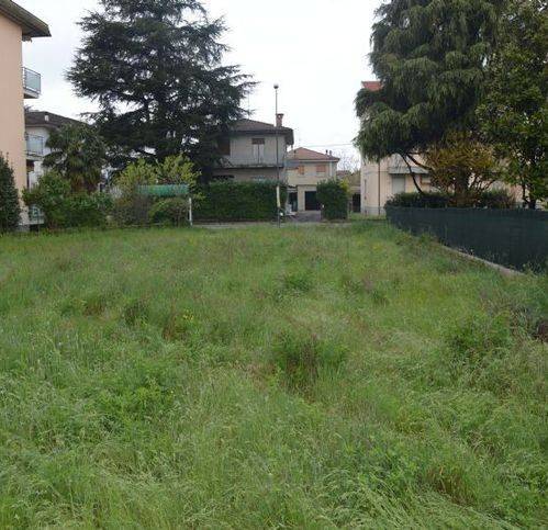 terreno edificabile in vendita a Vigolzone