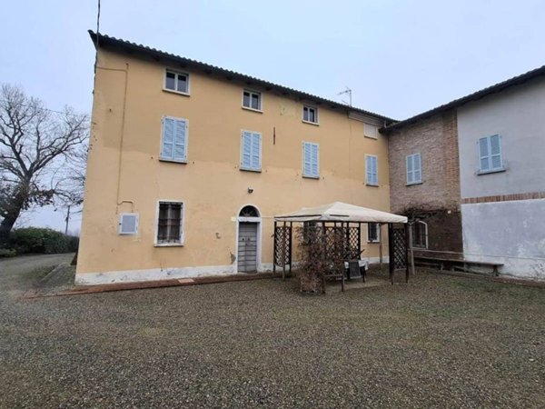 pentavano in vendita a Vigolzone in zona Veano