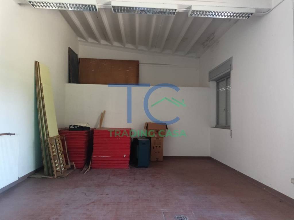 negozio in vendita a Vigolzone