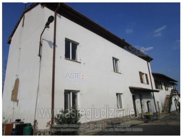 casale in vendita a Vigolzone