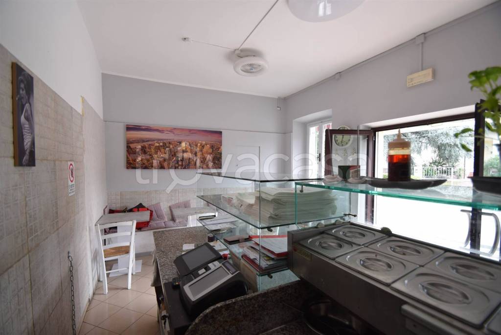 negozio in vendita a Vigolzone