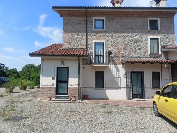 appartamento in vendita a Vigolzone in zona Grazzano Visconti