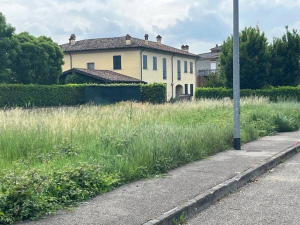 casa indipendente in vendita a Vigolzone in zona Borgo di Sotto