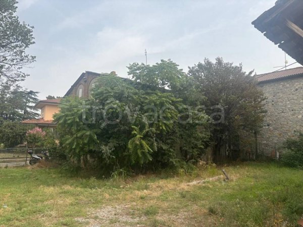 casa indipendente in vendita a Vigolzone in zona Villò