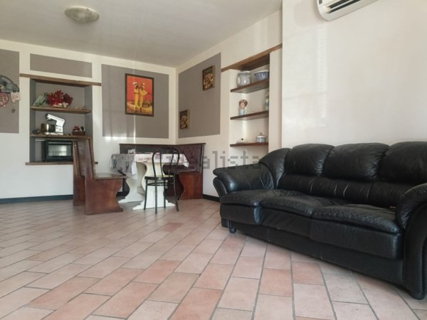casa indipendente in vendita a Vigolzone in zona Grazzano Visconti