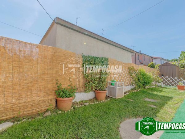 appartamento in vendita a Vigolzone in zona Borgo di Sotto