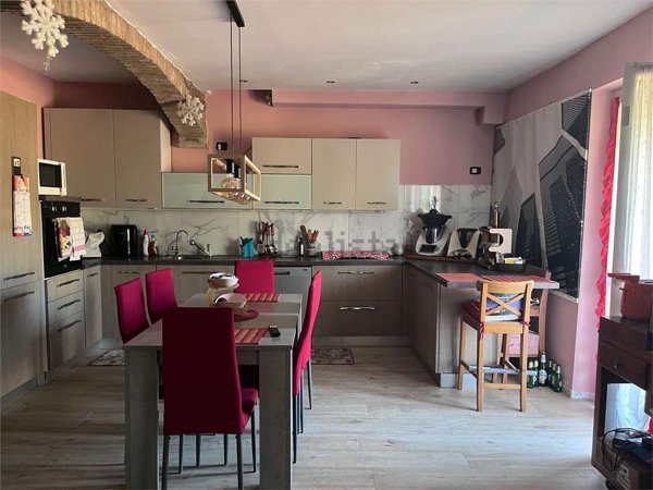 casa indipendente in vendita a Vigolzone in zona Borgo di Sotto