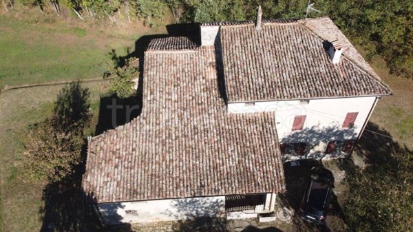 casa indipendente in vendita a Villanova sull'Arda in zona Sant'Agata