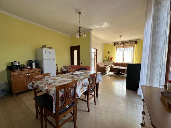 casa indipendente in vendita a Villanova sull'Arda