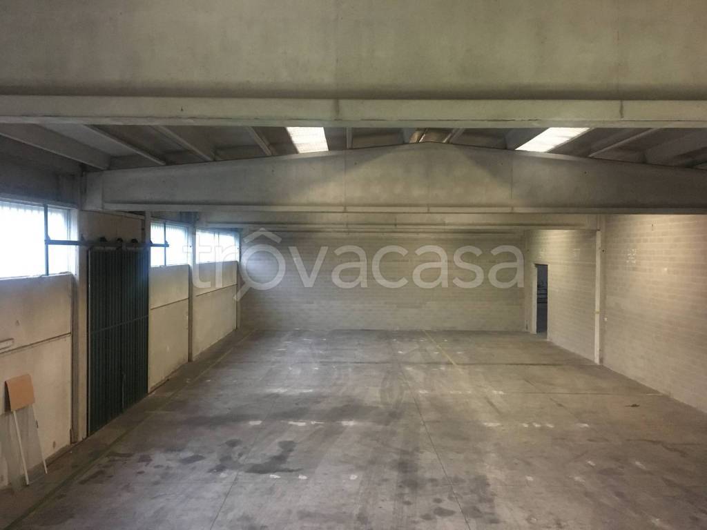 ufficio in vendita a Villanova sull'Arda