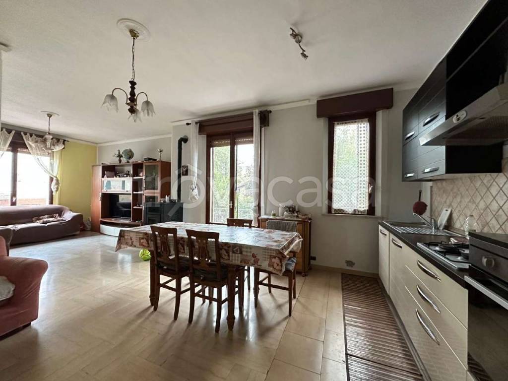 casa indipendente in vendita a Villanova sull'Arda