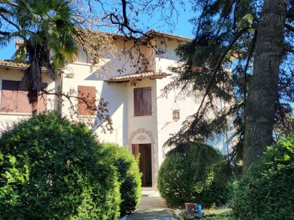 intera palazzina in vendita a Ziano Piacentino