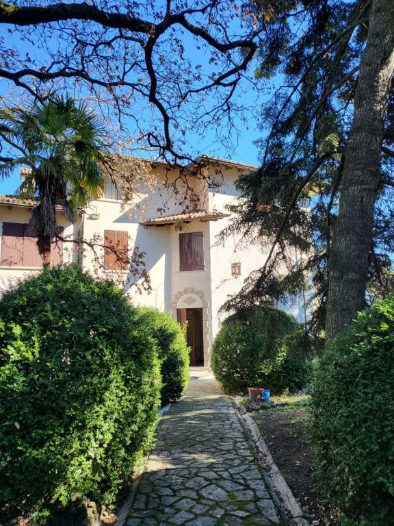 casa indipendente in vendita a Ziano Piacentino