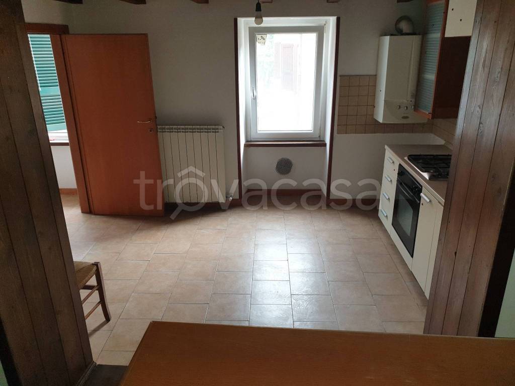 casa indipendente in vendita a Ziano Piacentino in zona Vicobarone