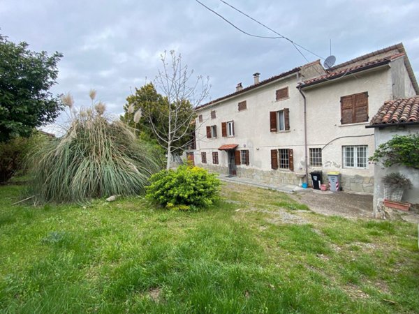 casa indipendente in vendita a Ziano Piacentino in zona Vicobarone