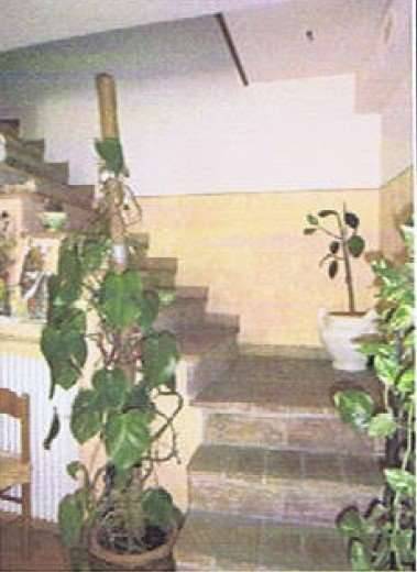 casa indipendente in vendita a Ziano Piacentino in zona Vicobarone