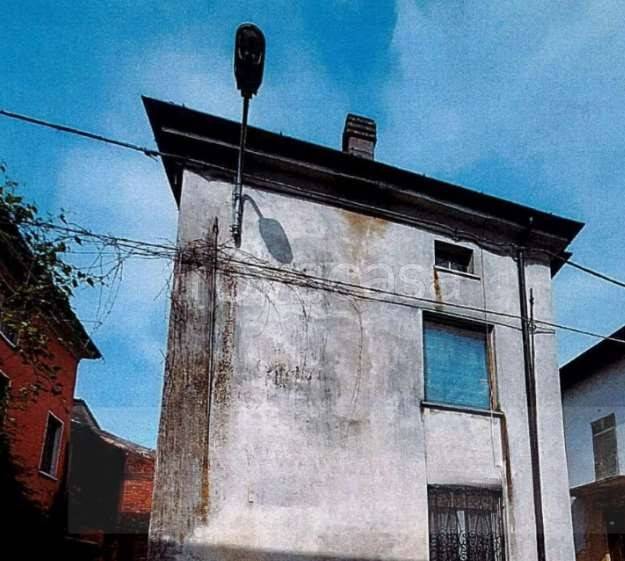 casa indipendente in vendita a Ziano Piacentino in zona Seminò