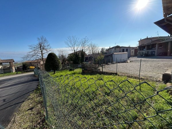 quadrivano in vendita a Ziano Piacentino in zona Albareto