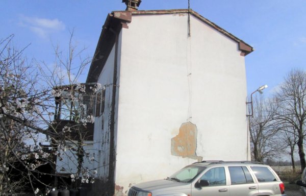 casa indipendente in vendita a Ziano Piacentino